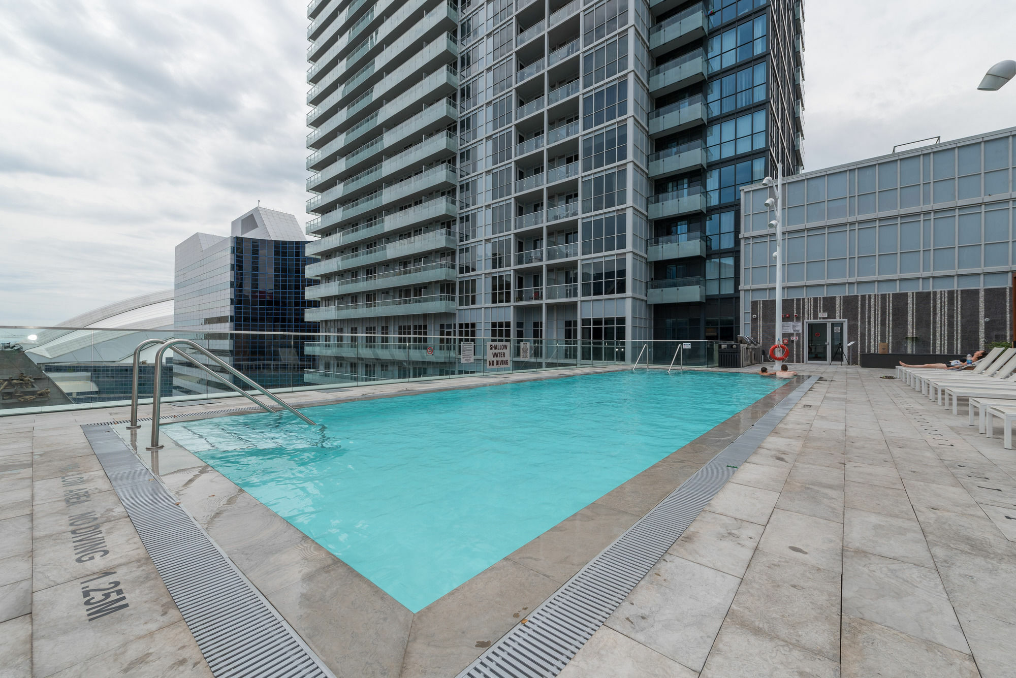 Grand Royal Condos - Cn Tower Toronto Eksteriør bilde