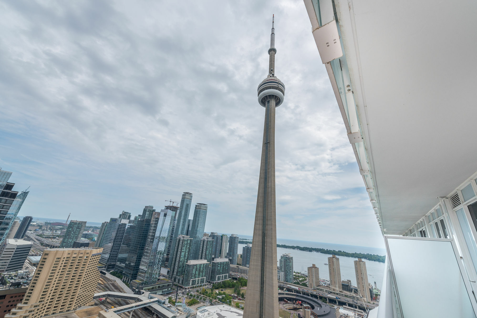 Grand Royal Condos - Cn Tower Toronto Eksteriør bilde